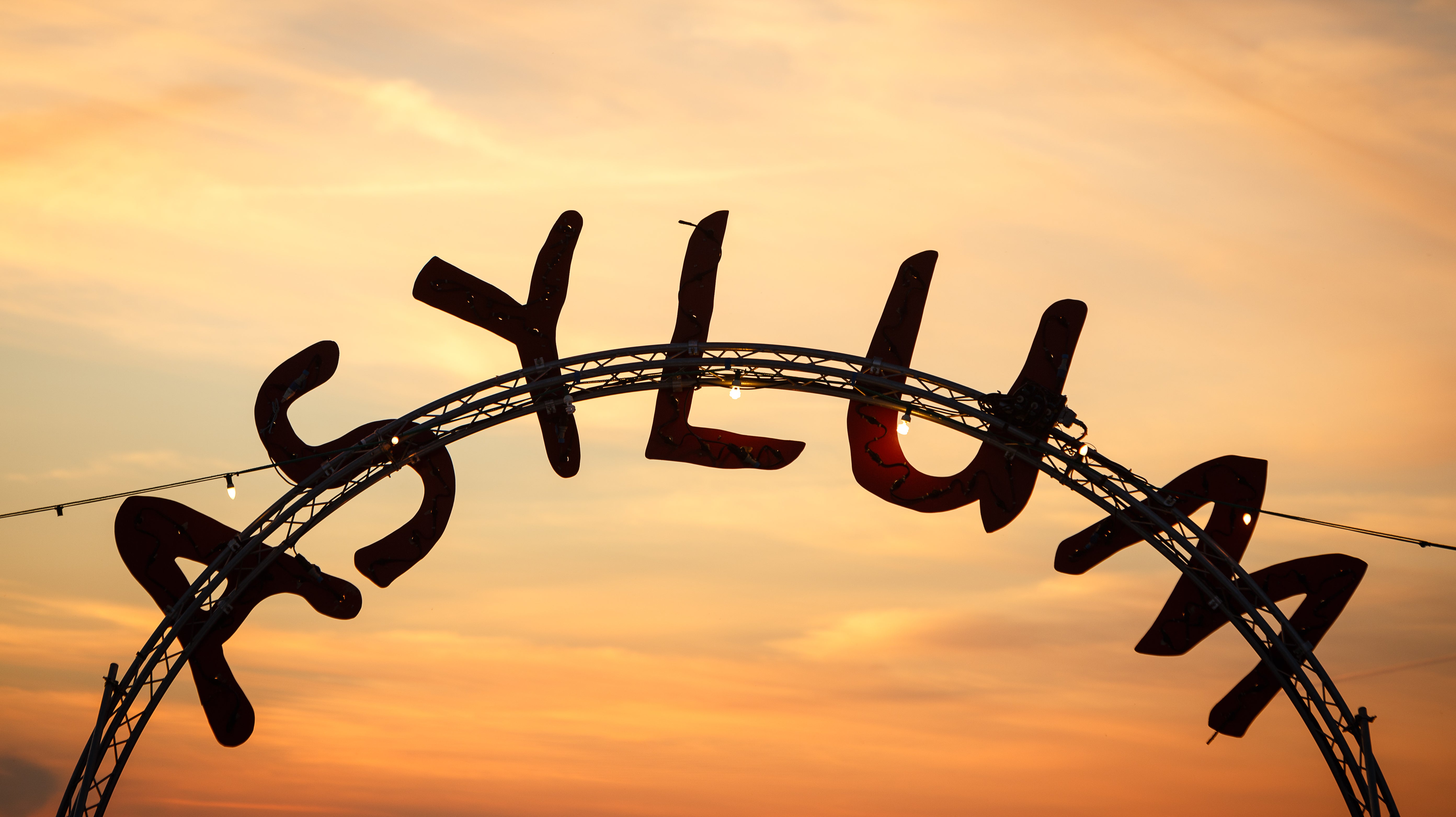 Fabulous Beach Theatre + Competition to WIN Tickets