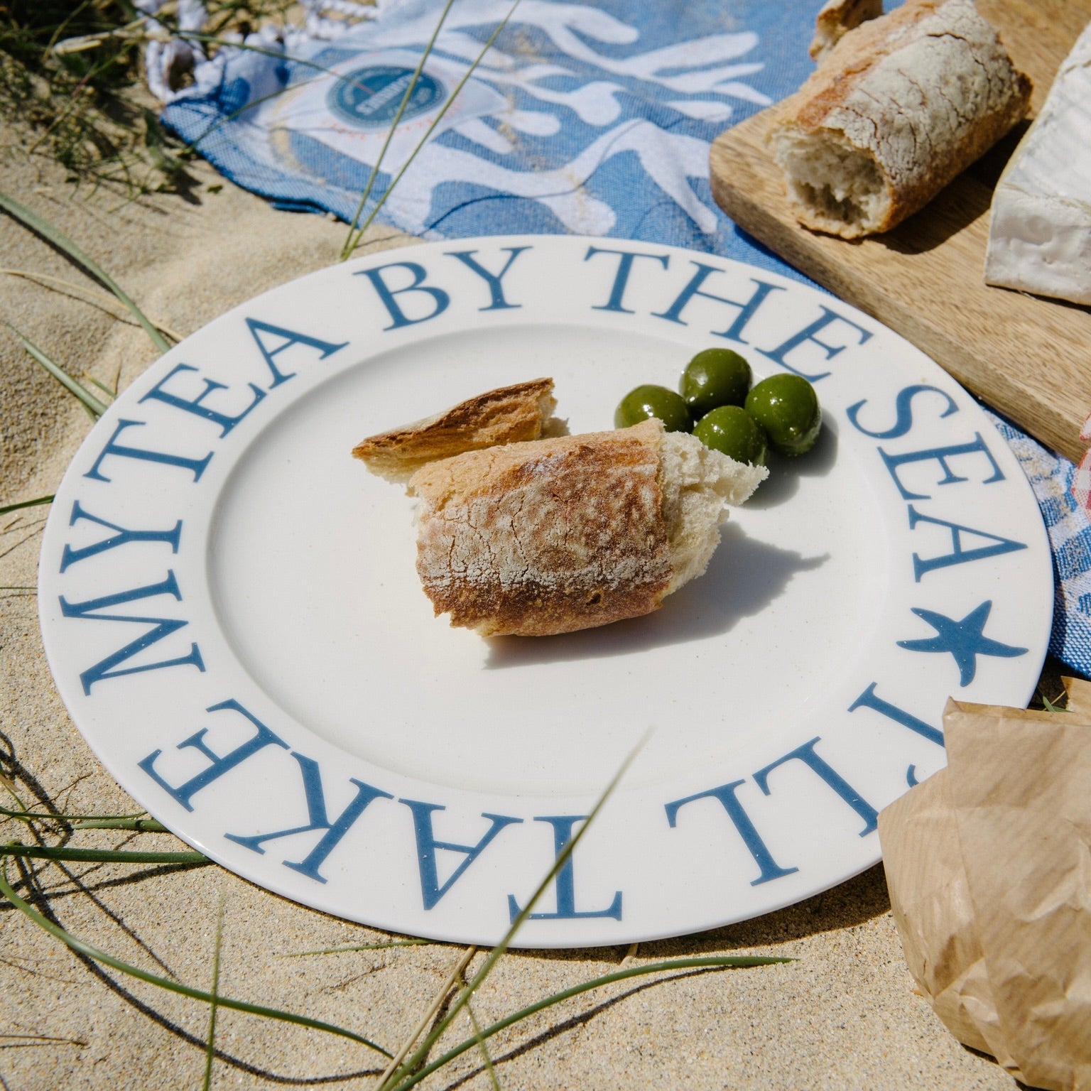 The Tea by the Sea Plate-SeaKisses